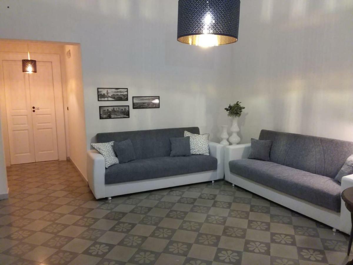 Maison Flores Bari Exteriör bild