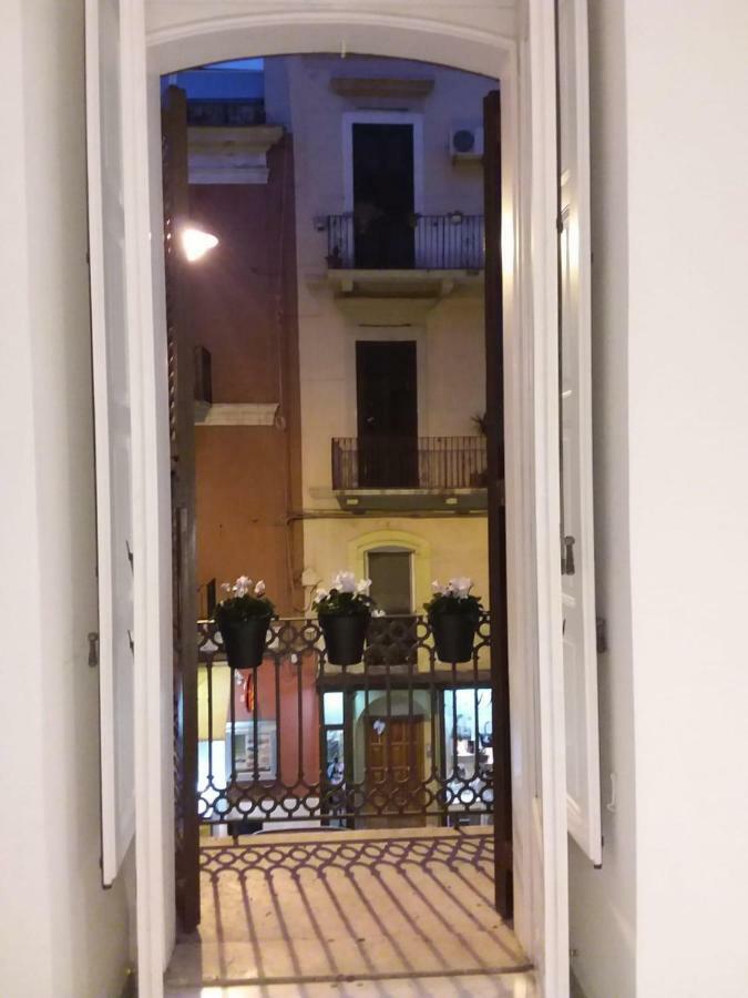 Maison Flores Bari Exteriör bild