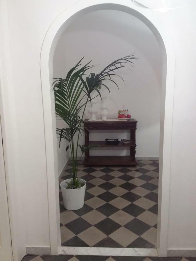 Maison Flores Bari Exteriör bild